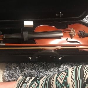Brand new violin located in Harlan ky